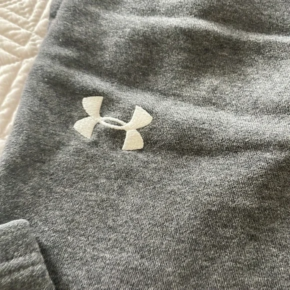 UA Mens sweats - Picture 2 of 4